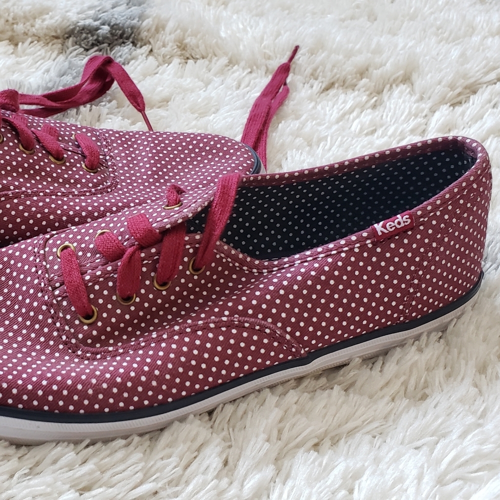Womens 7.5 Keds